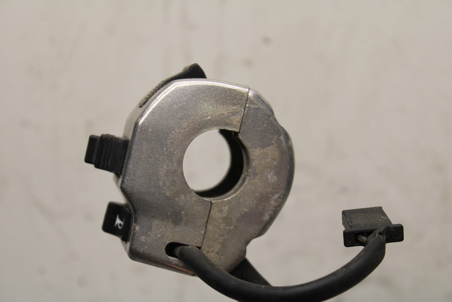 00 SUZUKI INTRUDER 1500 VL1500 LEFT HANDLE HORN SIGNALS SWITCH BB761 