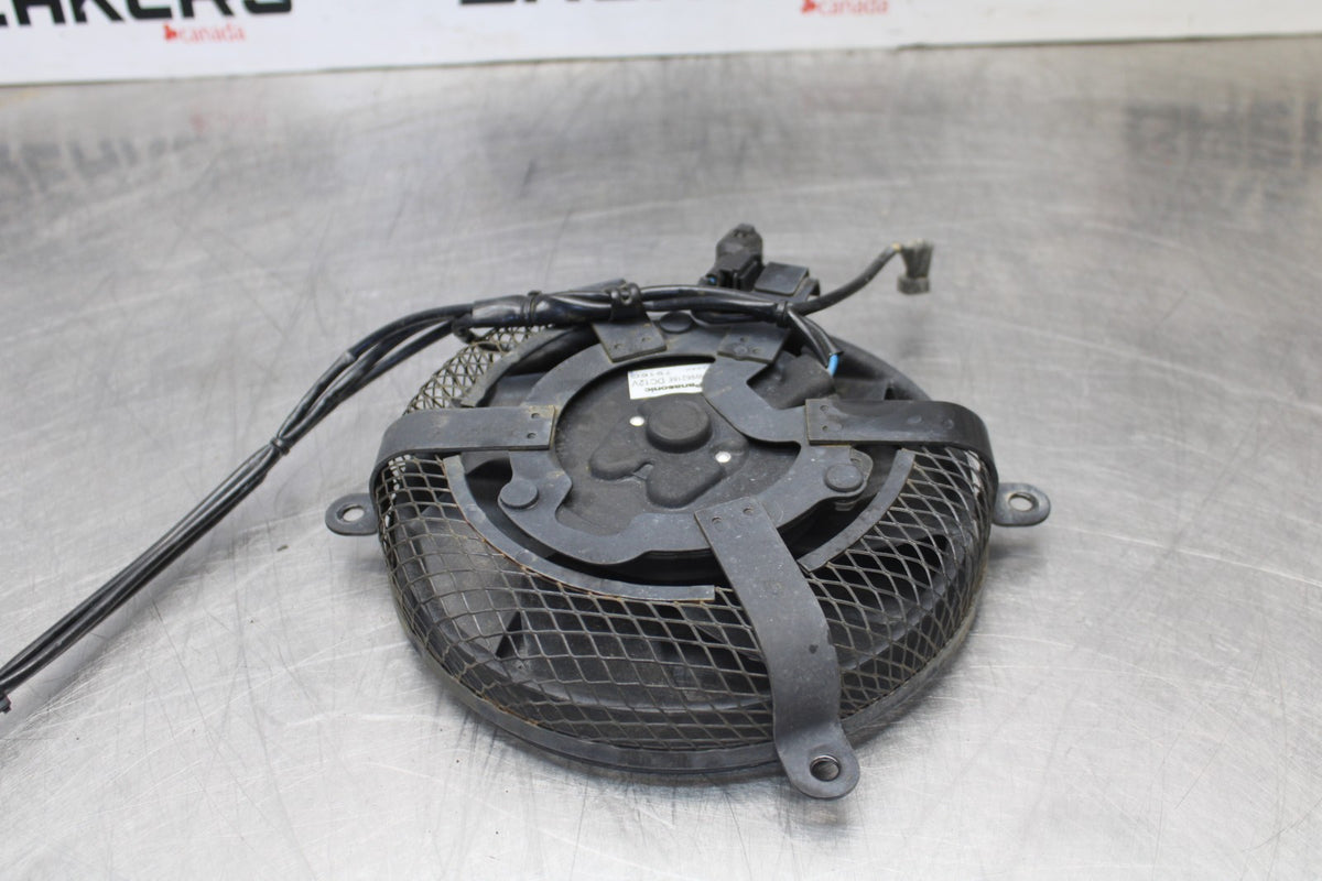 08 KAWASAKI VULCAN 1600 VN1600D NOMAD ENGINE RADIATOR COOLING FAN BB904