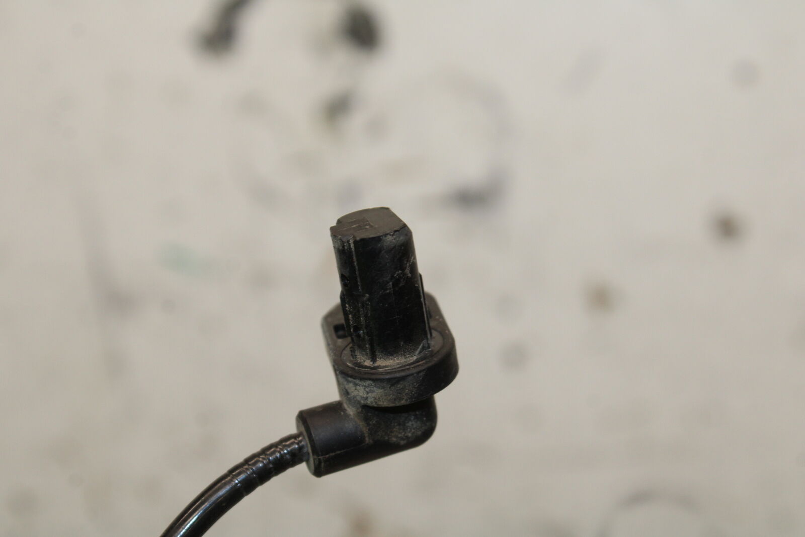 19-24 YAMAHA R3 REAR ABS BRAKE SENSOR BB736