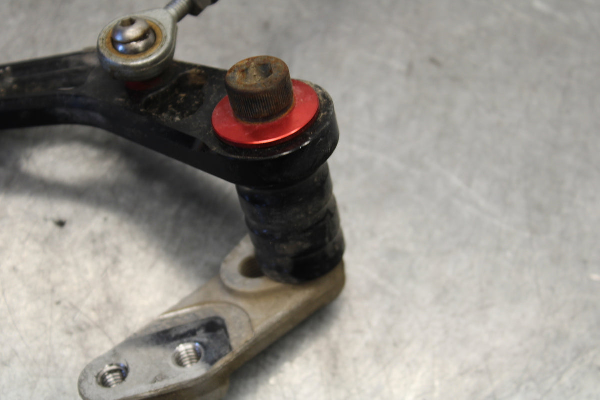 11-24 SUZUKI GSXR750 SHIFTER LINKAGE SHIFT LINK PEDAL BB687