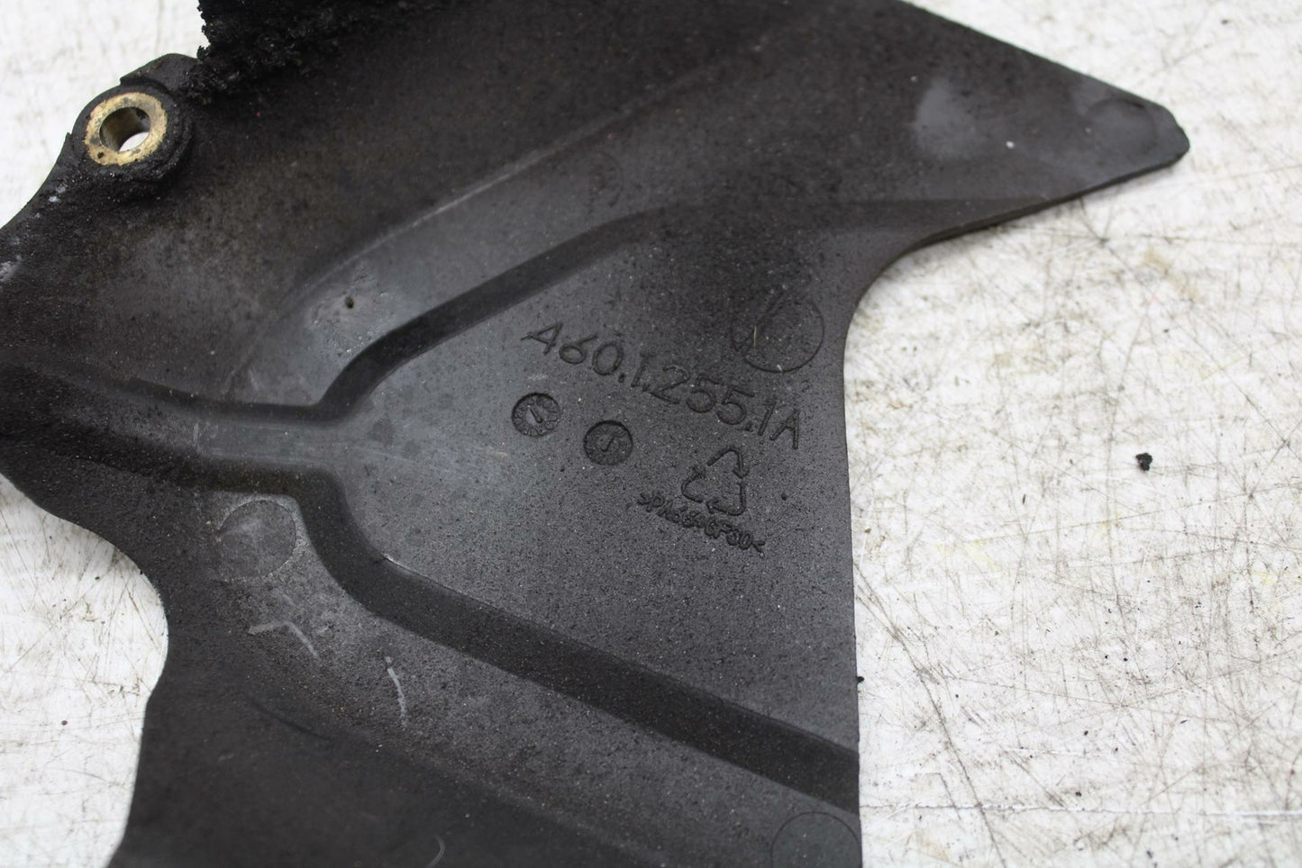 08-10 DUCATI 848 ENGINE SPROCKET COVER BB369