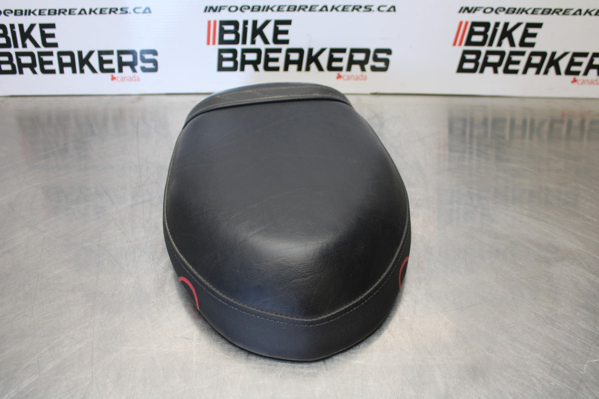 09 YAMAHA V STAR 950 REAR BACK PASSENGER SEAT BB172