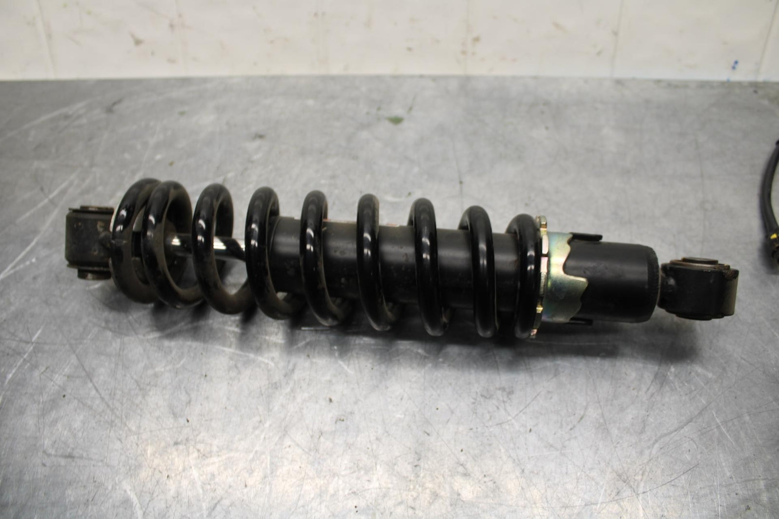 19-22 KAWASAKI Z400 REAR BACK SHOCK ABSORBER SUSPENSION BB586