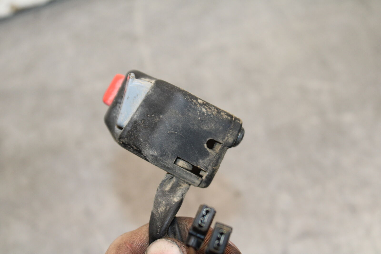 07-08 YAMAHA YZF R1 RIGHT CLIP ON HANDLE KILL OFF START SWITCH SWITCHES BB724