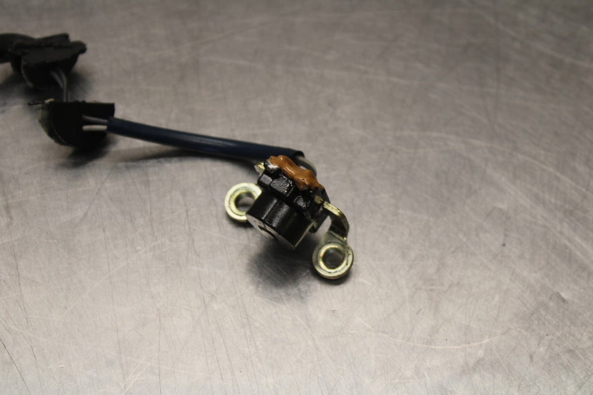 03 YAMAHA YZF R1 ENGINE MOTOR COIL PICKUP PULSE PULSER SENSOR BB895