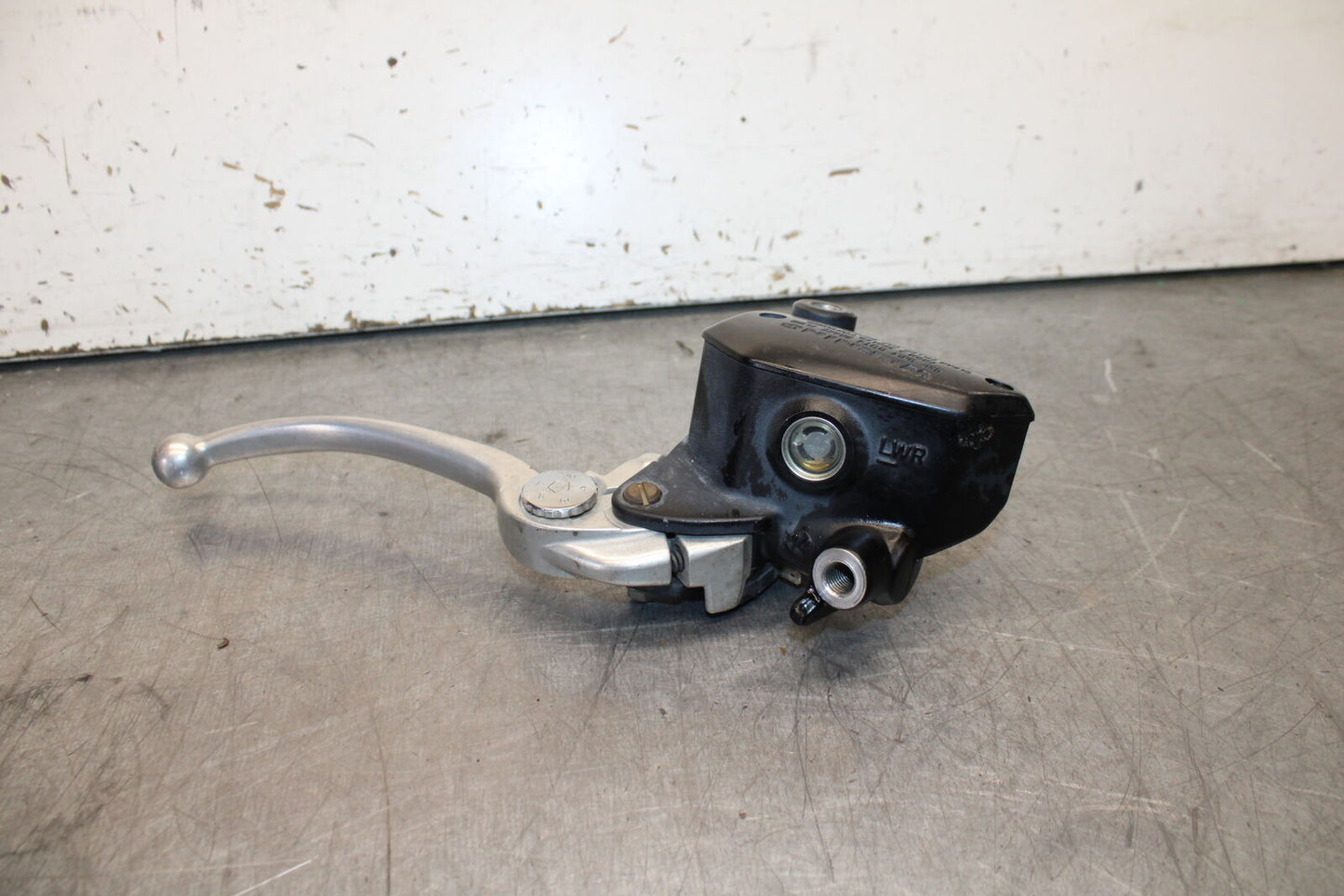 12-17 KAWASAKI ER-6N Z650 FRONT BRAKE MASTER CYLINDER w/ LEVER BB709