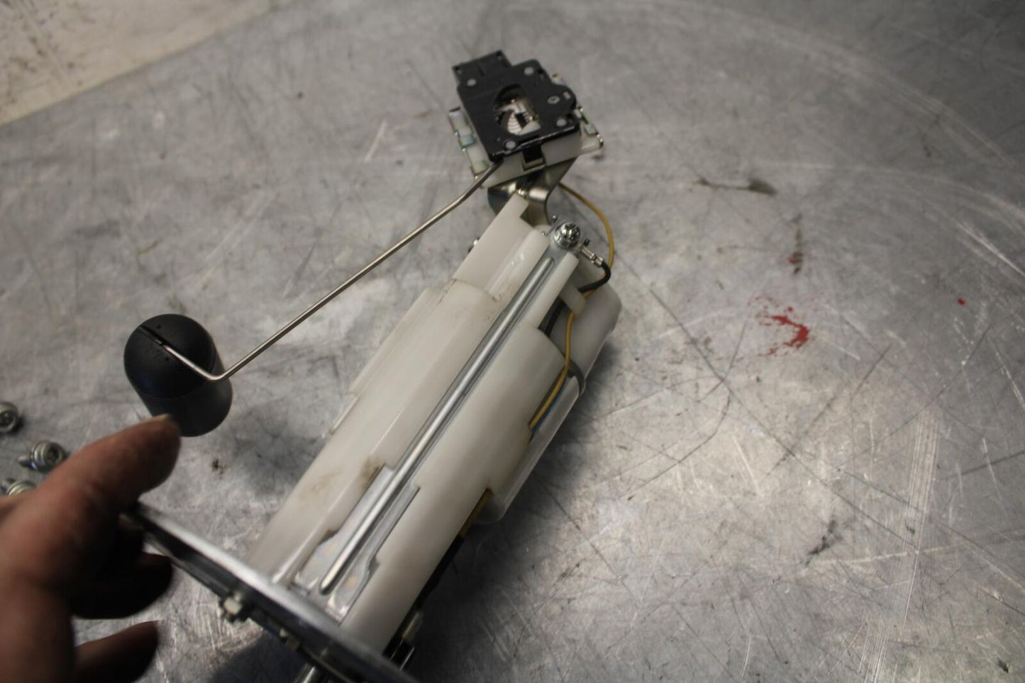 2017 Suzuki SV650X  ABS FUEL PUMP GAS PETROL SENDER UNIT BB512