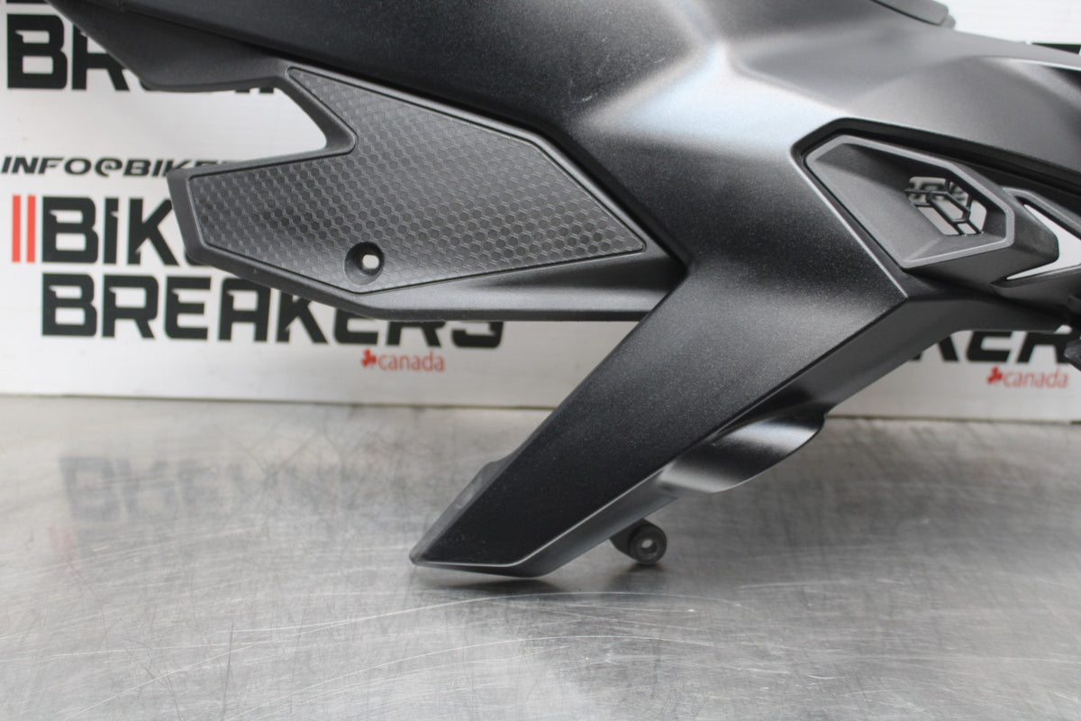 23-26 KAWASAKI NINJA ZX4RR RIGHT FRONT UPPER MID SIDE FAIRING COWL PLASTIC BB00