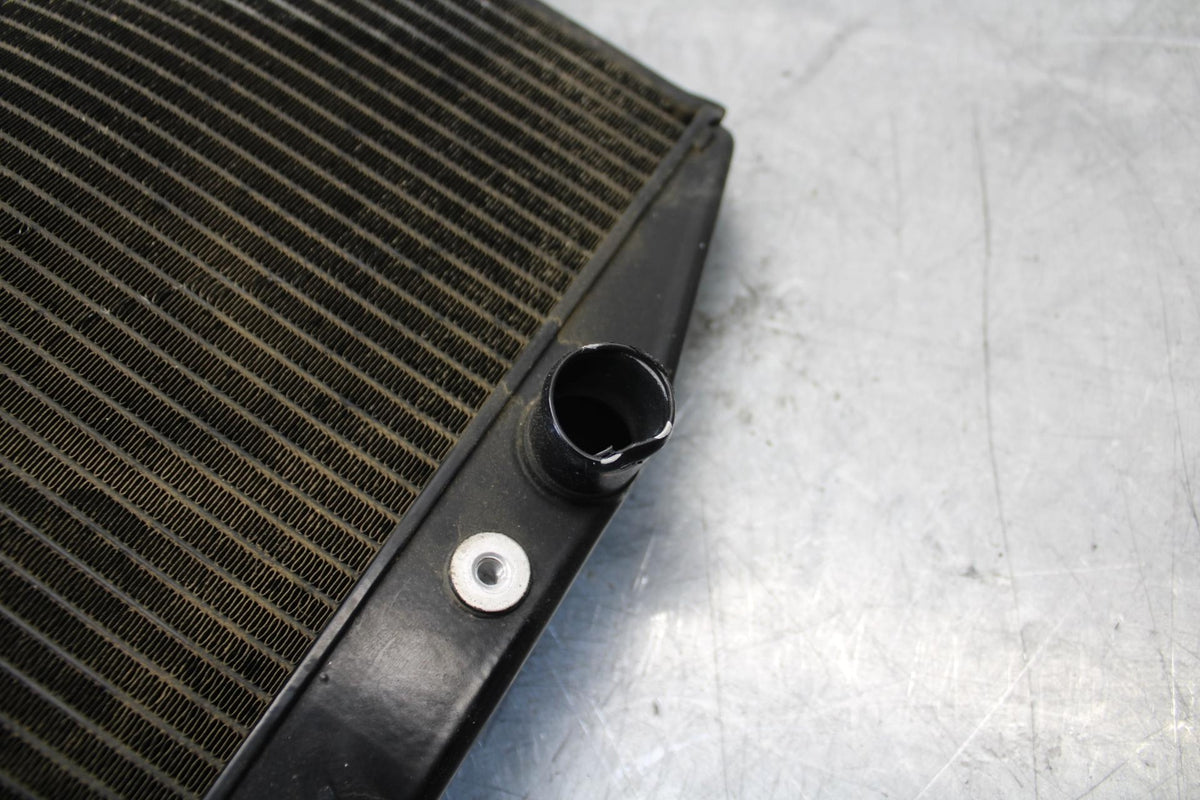 2011 Honda CBR600RR ENGINE RADIATOR  COOLER COOLING RADIATER 19010-MFJ-305 BB520
