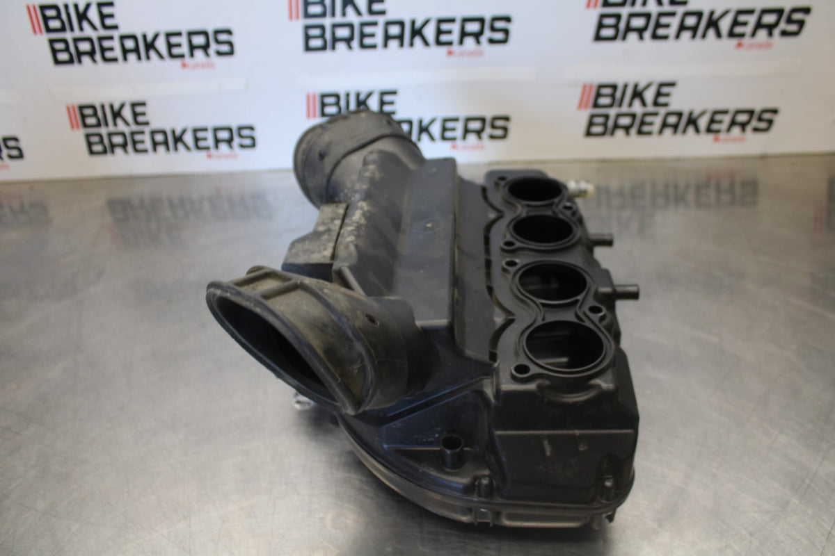 18 SUZUKI GSXR750 AIRBOX AIR INTAKE FILTER BOX BB891
