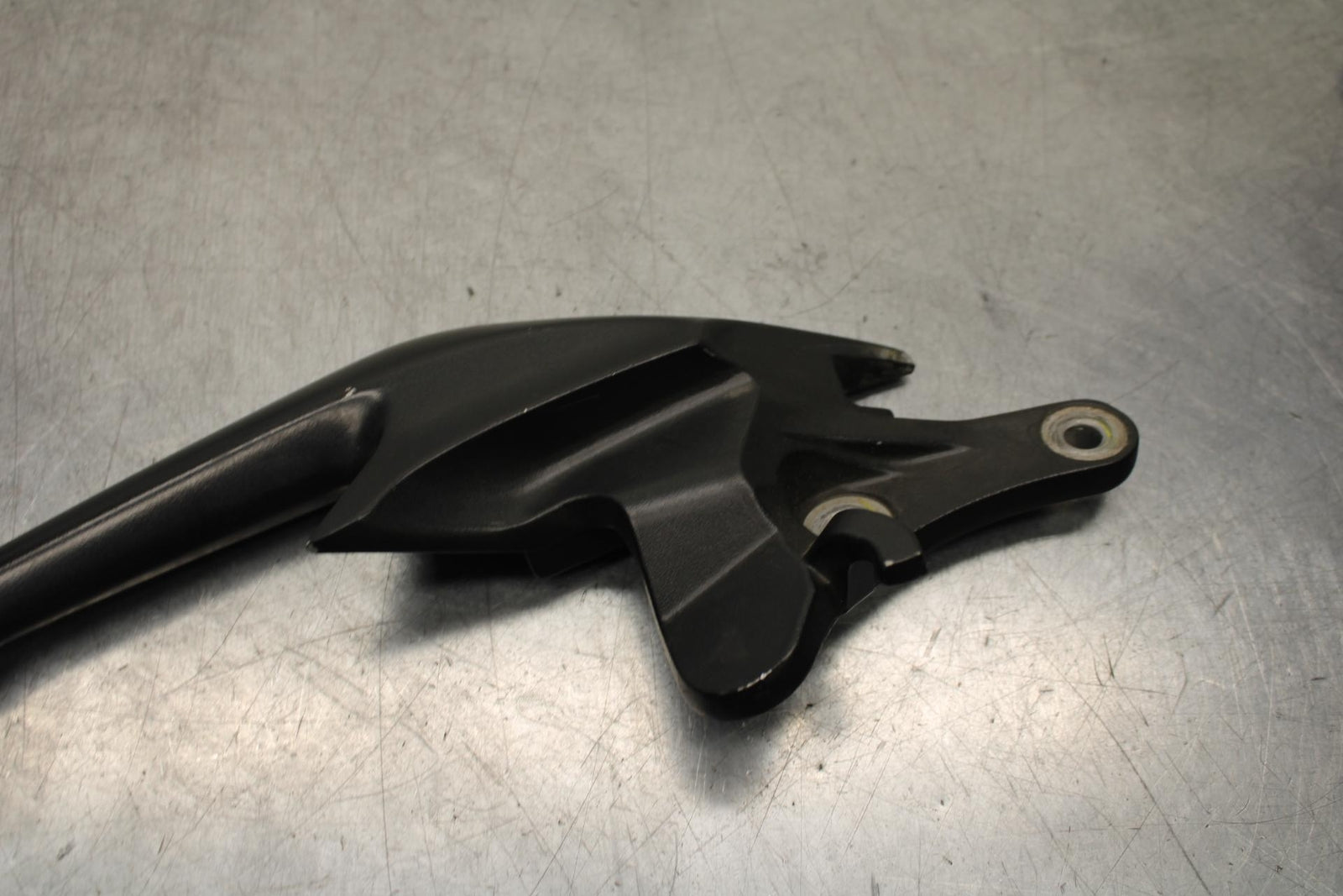 11-19 HONDA CBR125R PASSENGER REAR SEAT GRAB BAR HANDLE SET BB105