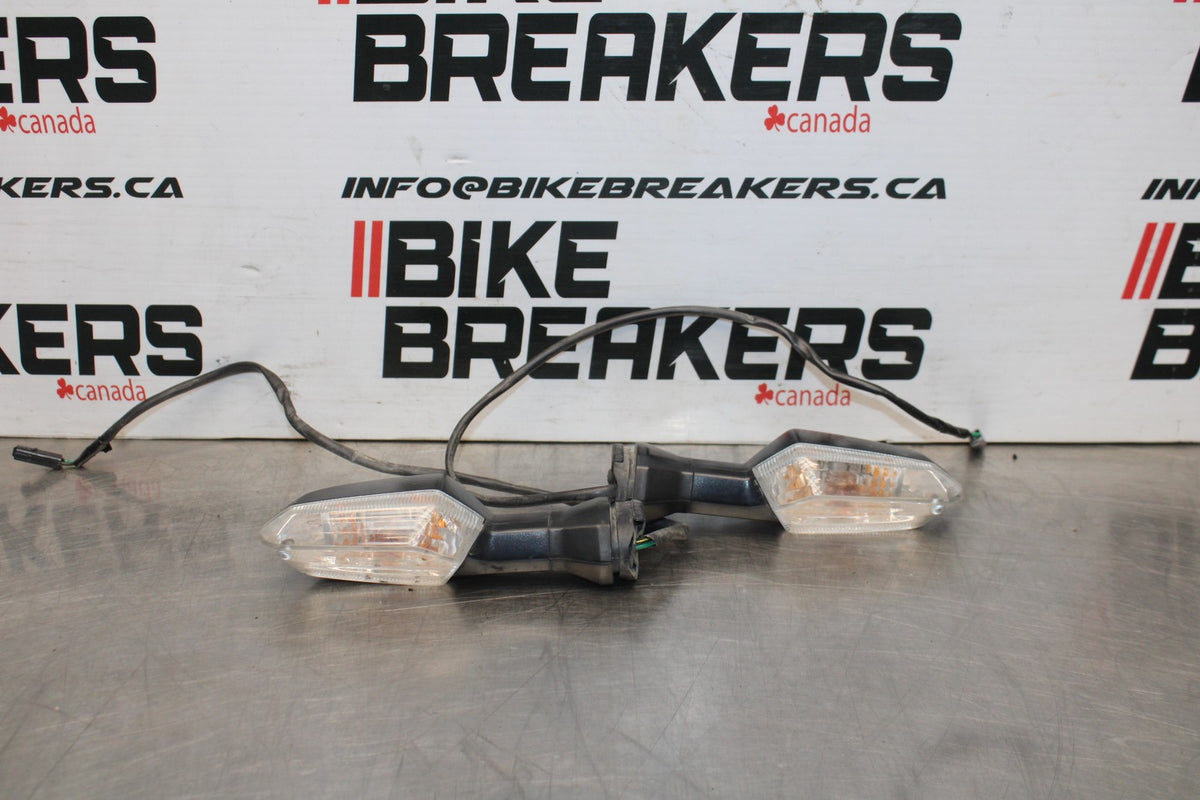 12-16 KAWASAKI NINJA 650 EX650F ABS REAR LEFT RIGHT TURN SIGNALS LIGHT BB860