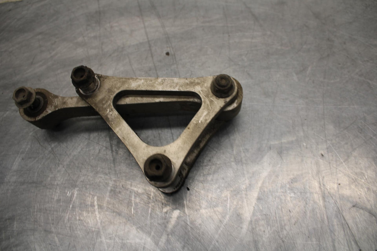 03-04 YAMAHA YZF R6  REAR DOGBONE SHOCK LINKAGE LINK BB481