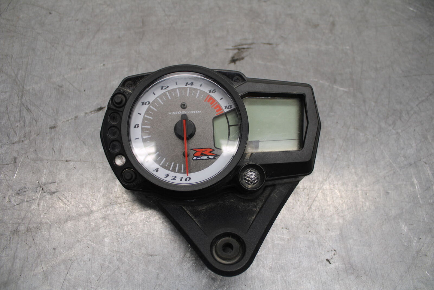 08-09 SUZUKI GSXR600 SPEEDO TACH GAUGES CLUSTER SPEEDOMETER TACHOMETER BB728