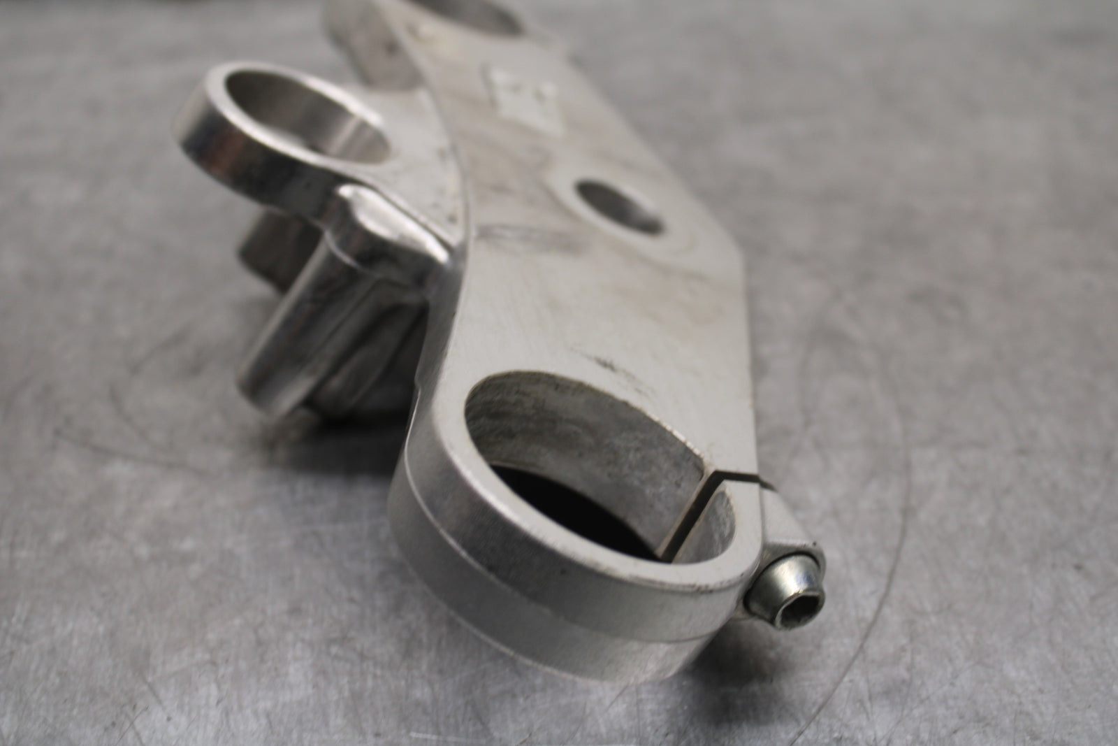 00-02 KAWASAKI NINJA ZX6R FORKS UPPER TRIPLE TREE CLAMP BB750