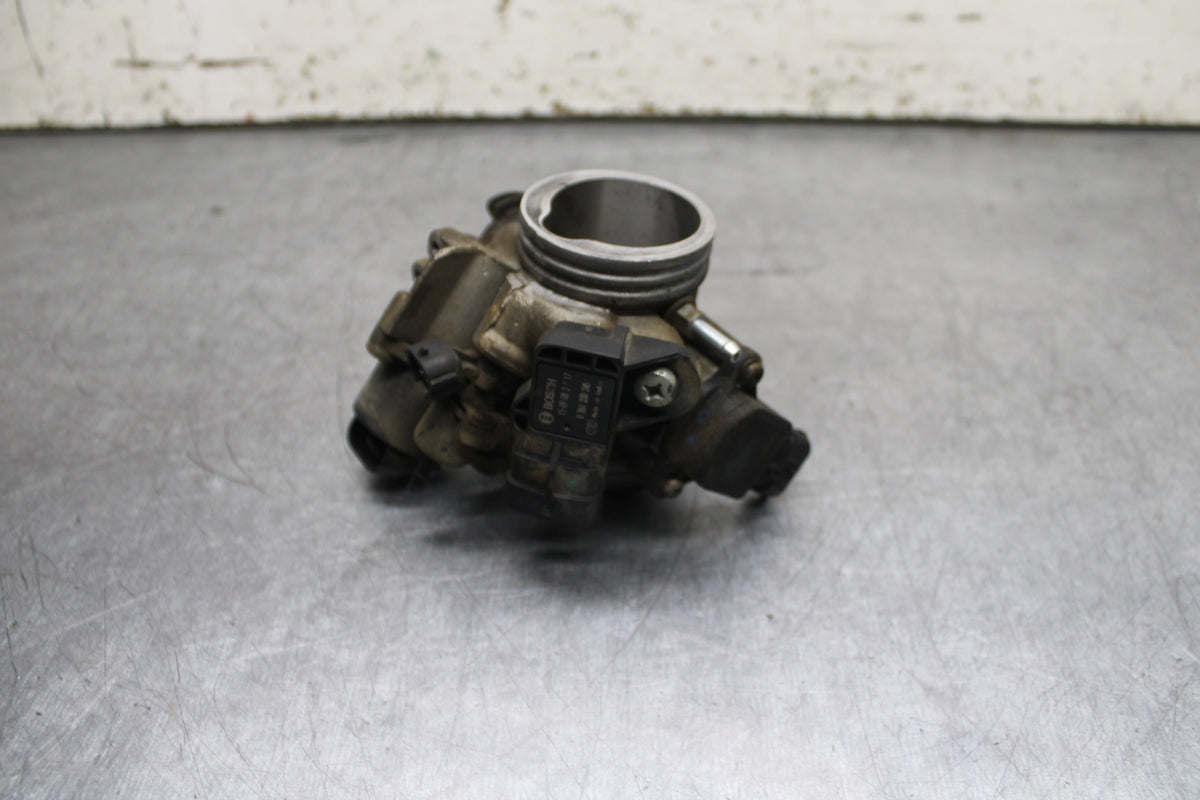 13-16 KTM 390 DUKE MAIN FUEL INJECTORS / THROTTLE BODIES BB748