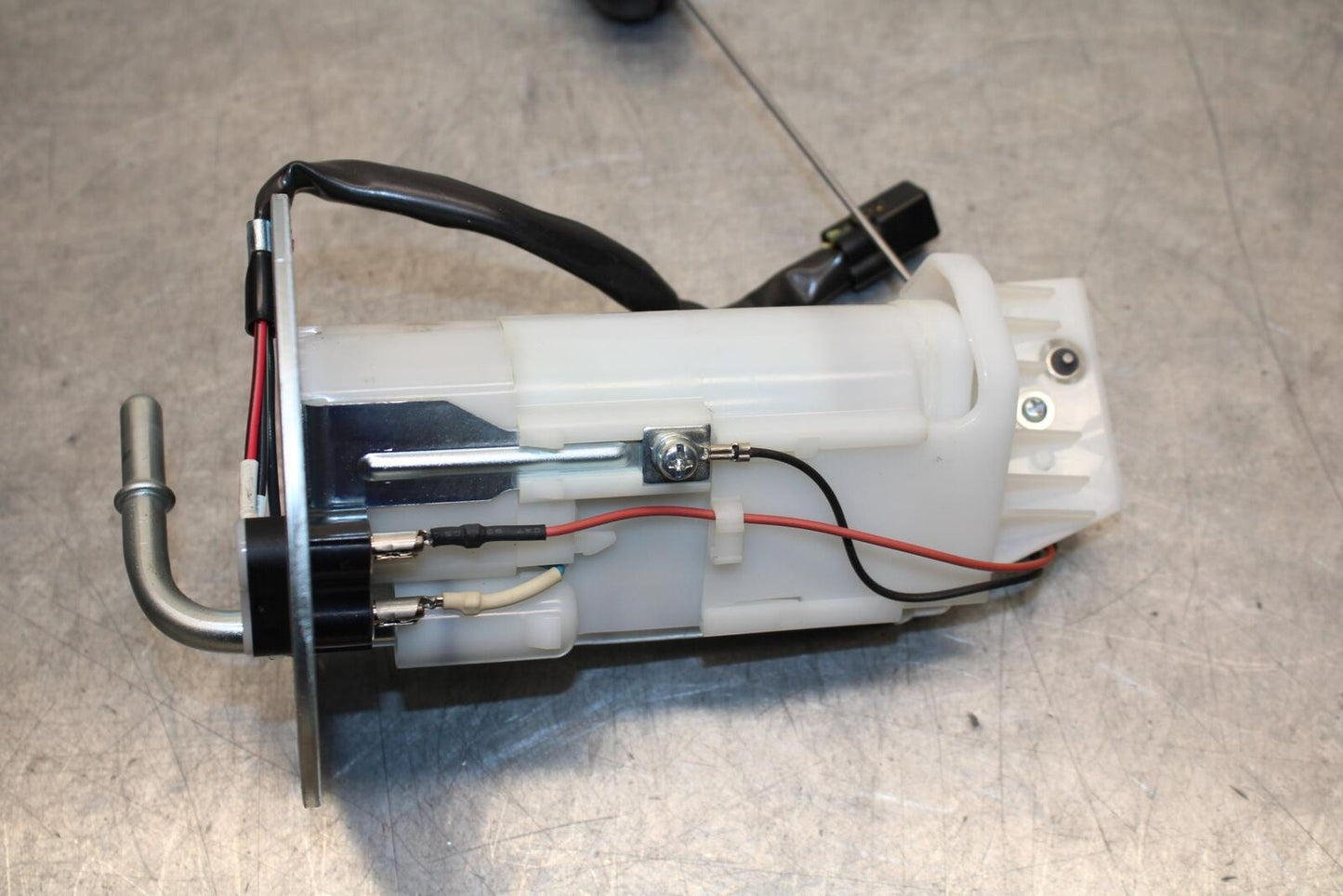 19-22 KAWASAKI Z400 FUEL PUMP GAS PETROL SENDER UNIT BB70