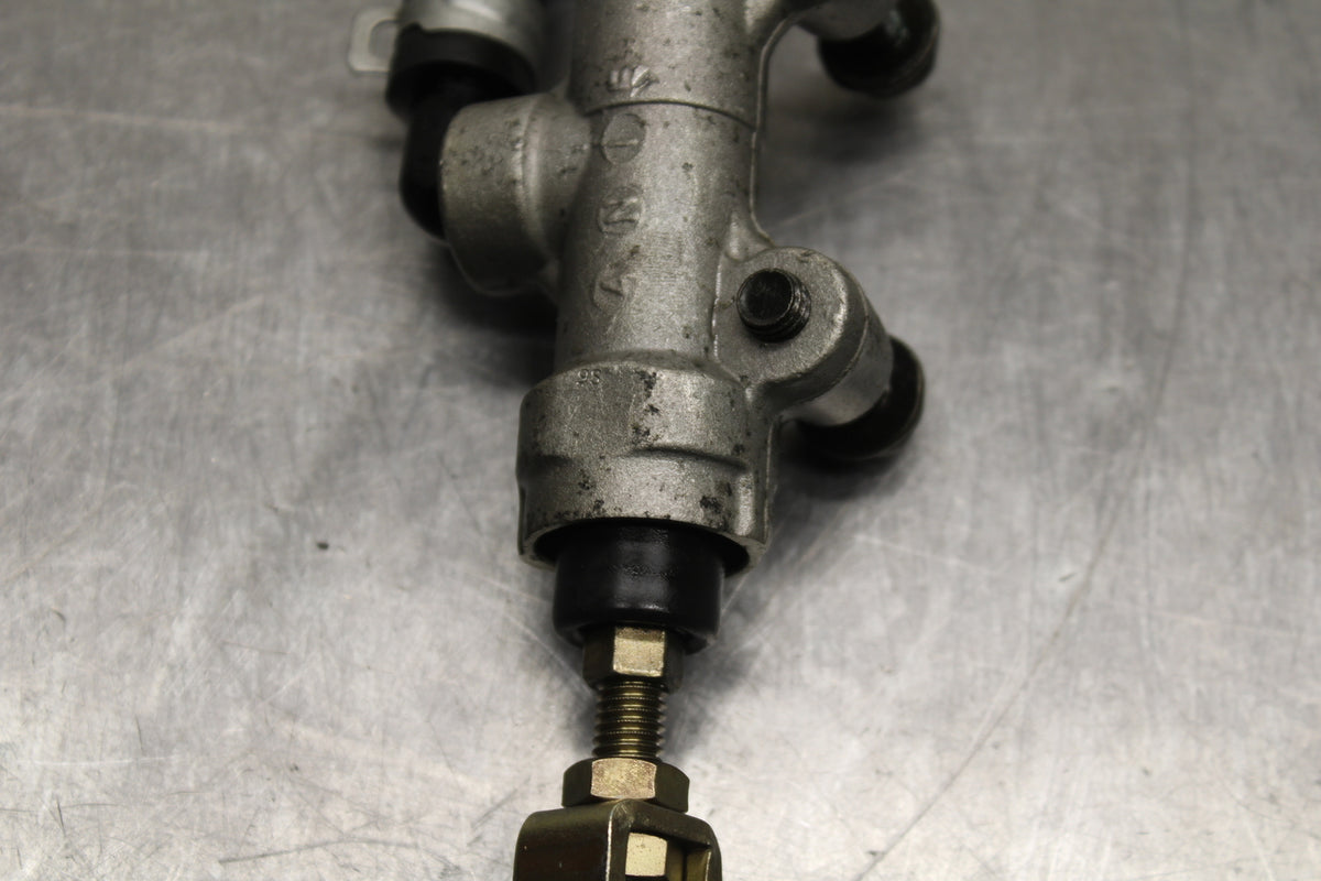 05-08 KAWASAKI VULCAN 1500 VN1500N CLASSIC REAR BACK BRAKE MASTER CYLINDER BB133