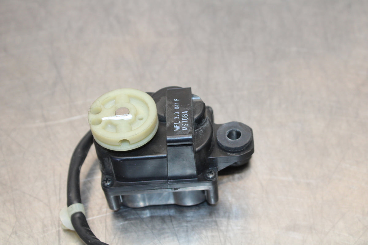 12-16 HONDA CBR1000RR EXHAUST VALVE SERVO MOTOR BB157