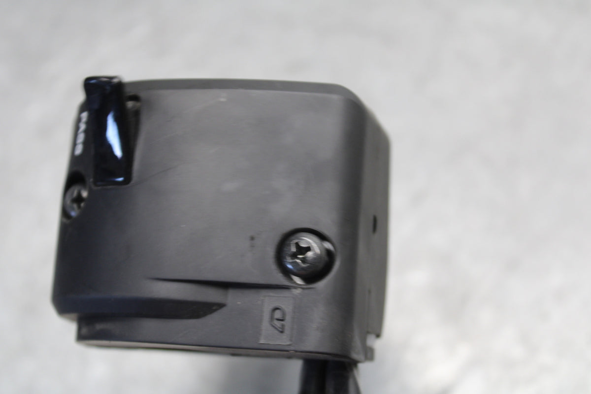 18-23 KAWASAKI NINJA 400 LEFT CLIP ON HANDLE HORN SIGNALS SWITCH SWITCHES BB660