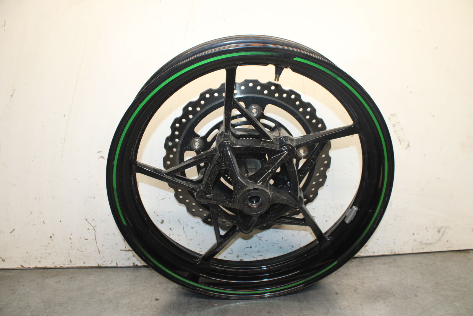 18-23 KAWASAKI NINJA 400 EX400 ABS FRONT WHEEL FRONT RIM BB747