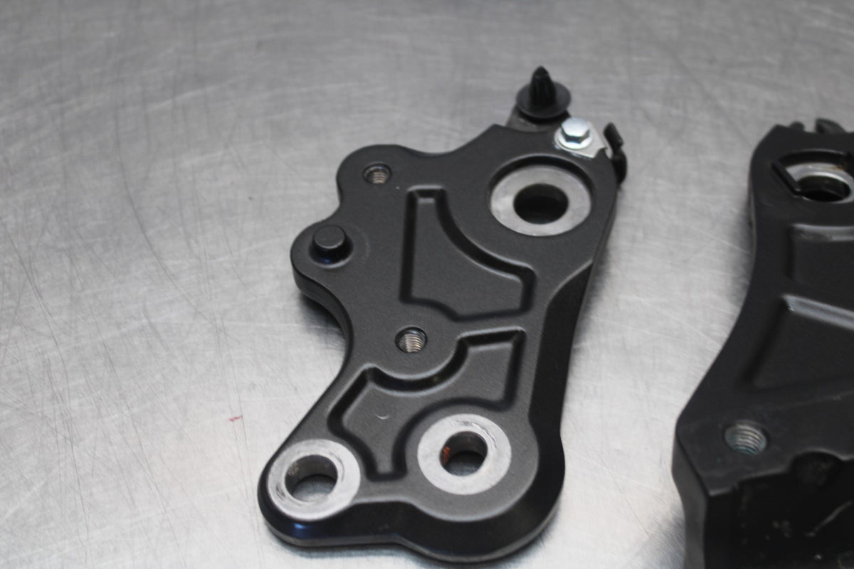 23-24 YAMAHA MT-07 LEFT RIGHT REARSET REAR SET DRIVER PEG BRACKETS MOUNTS BB927