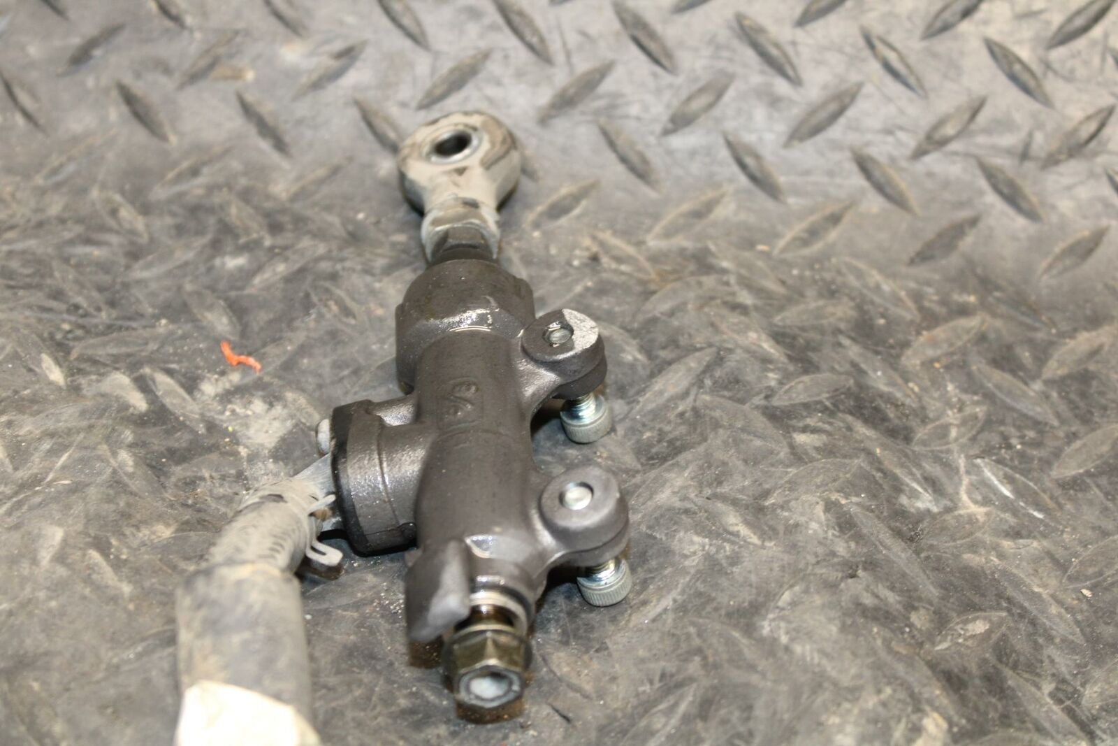 03-04 HONDA CBR600RR REAR BACK BRAKE MASTER CYLINDER W RESERVOIR BB218