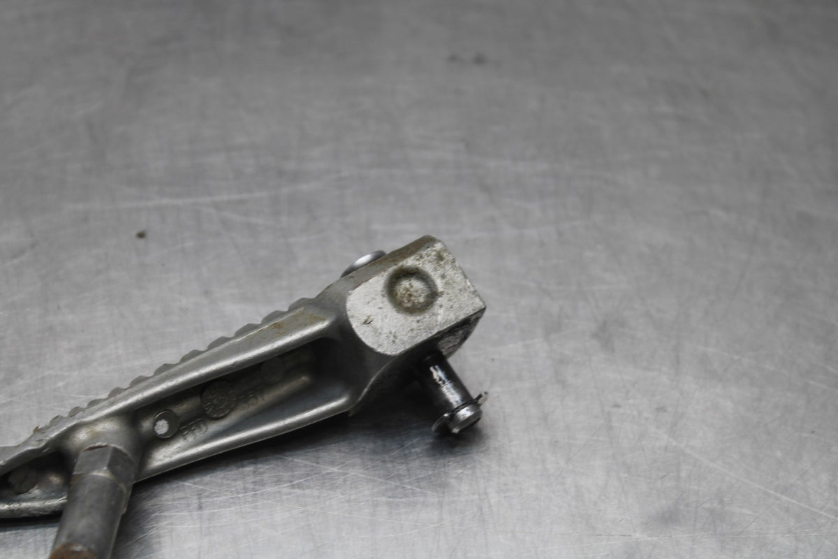 23-26 KAWASAKI NINJA ZX4RR RIGHT FRONT FOOT REST PEG STEP BB898