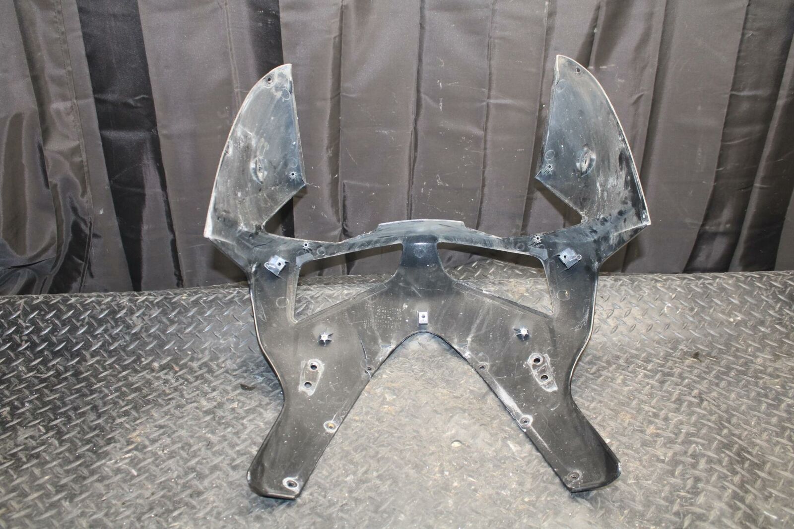 03-04 HONDA CBR600RR FRONT UPPER NOSE FAIRING COWL SHROUD BB218