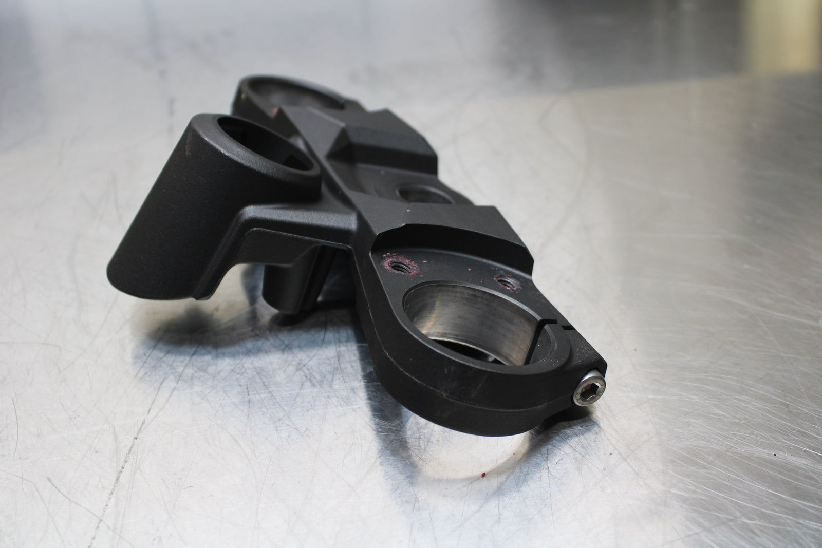 23-24 KAWASAKI NINJA ZX14R FORKS UPPER TRIPLE TREE CLAMP BB141