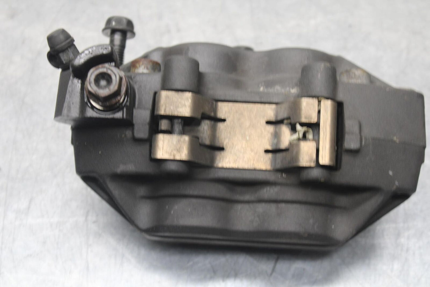 2004 Honda CBR600F4i RIGHT LEFT FRONT BRAKE CALIPER SET PAIR CALIPERS BB606