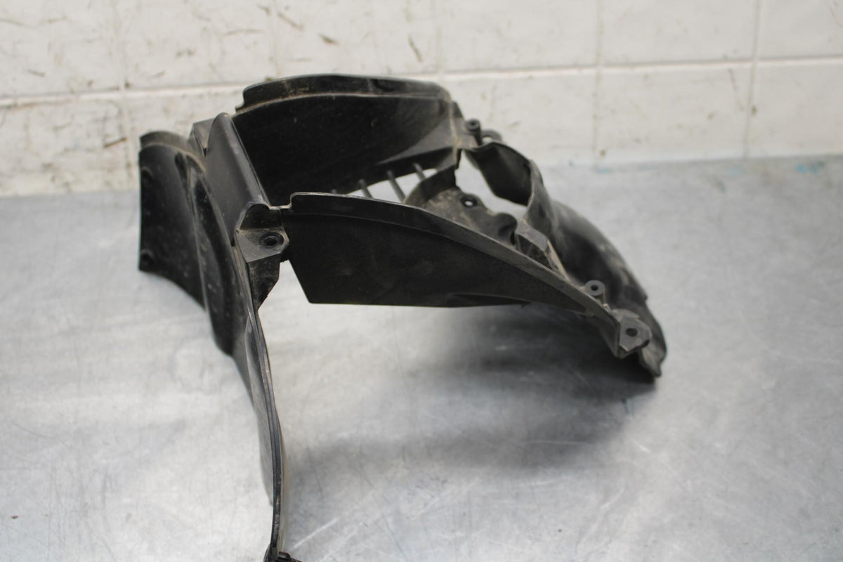 2006 Yamaha YZF R6 FRONT CENTER COWL FAIRING BB560