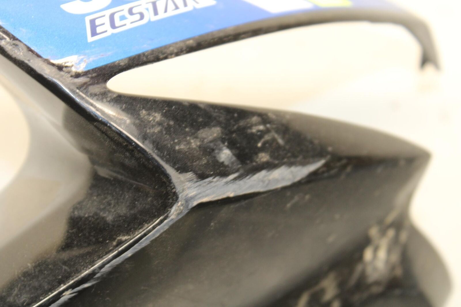11-23 SUZUKI GSXR 750 RIGHT FRONT UPPER NOSE FAIRING COWL SHROUD BB630