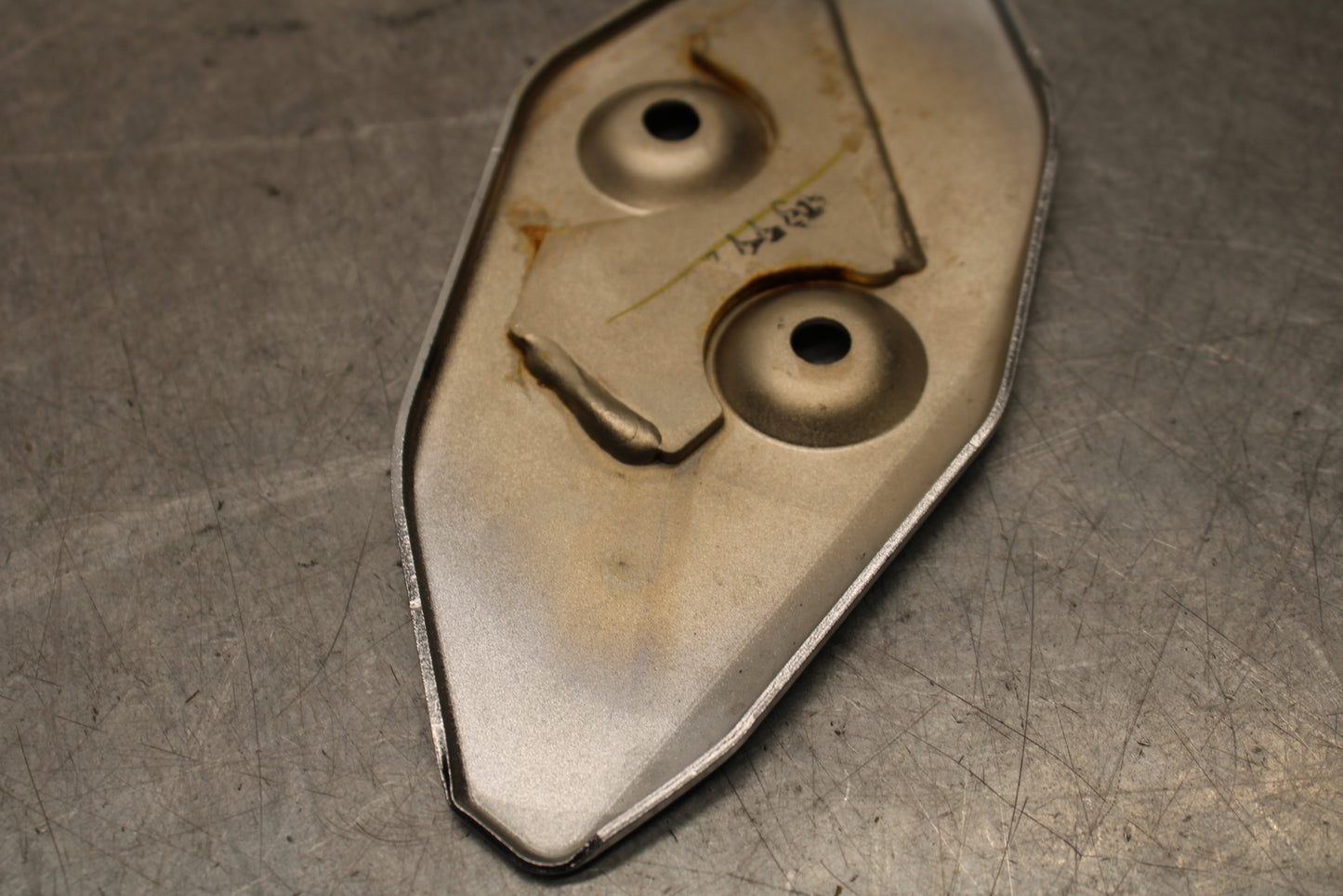15-17 YAMAHA YZF R3 RIGHT REARSET REAR SET HEEL GUARD COVER BB651