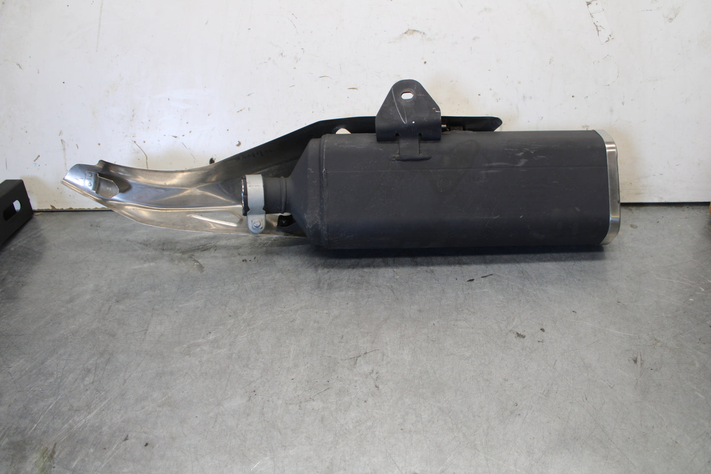 18-23 KAWASAKI NINJA 400 EXHAUST PIPE MUFFLER SLIP ON CAN SILENCER BB660