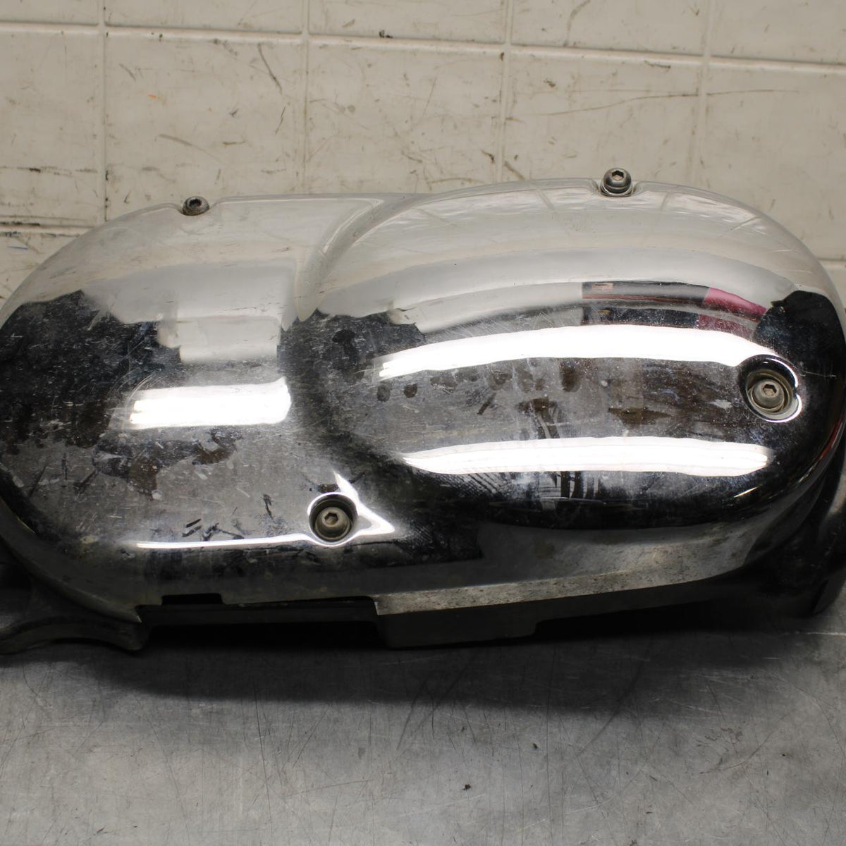 2005 Kawasaki Vulcan 1600 VN1600D Nomad ENGINE SPROCKET COVER BB556