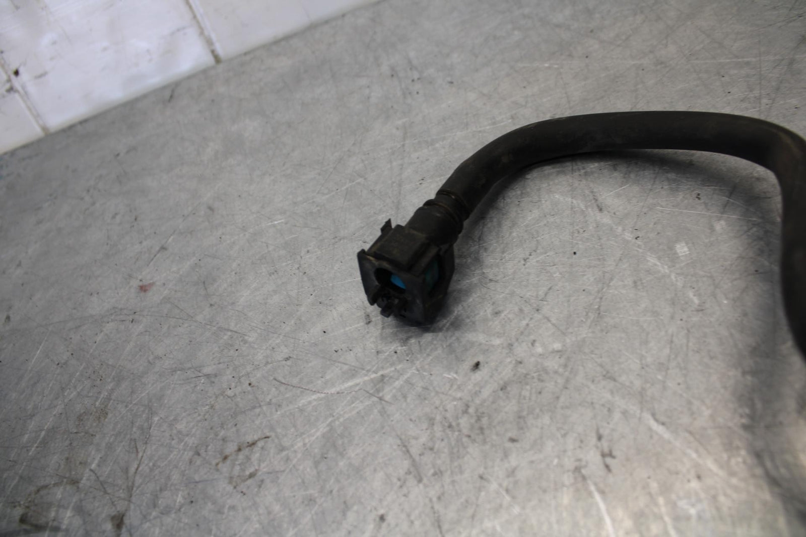 07-08 YAMAHA YZF R1 FUEL HOSE GAS LINE TUBE PIPE BB439