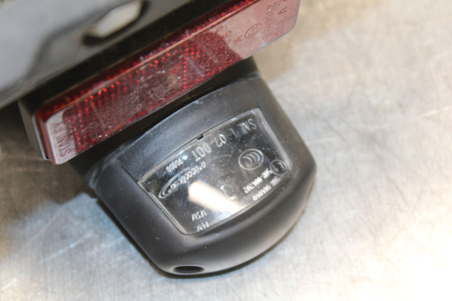 18-23 KAWASAKI NINJA 400 EX400 ABS REAR BACK FENDER MUD GUARD BB747