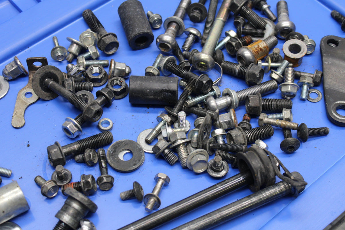 10-13 HONDA SHADOW RS 750 VT750RS MOUNTING BOLTS HARDWARE MOTOR SCREWS BB718