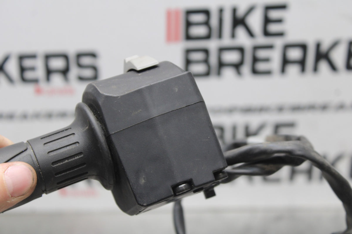 22 KAWASAKI NINJA 1000SX RIGHT CLIP ON HANDLE KILL OFF START SWITCHES BB780