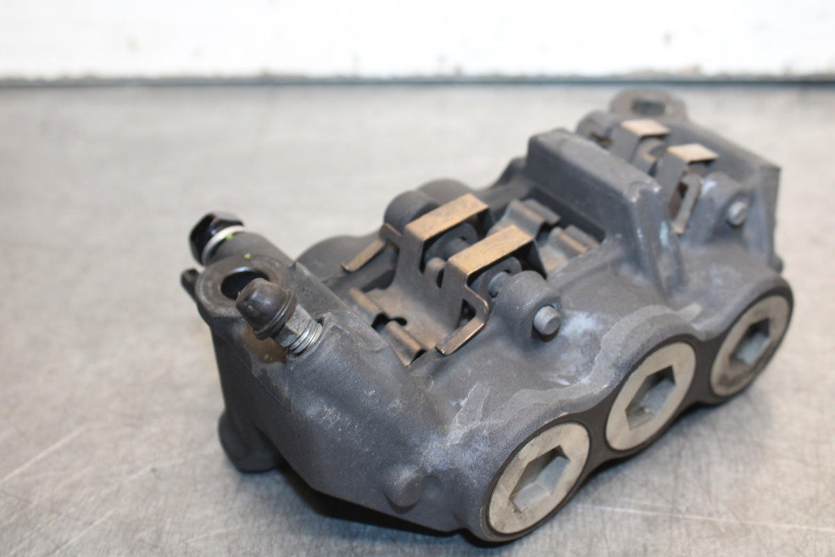 07-08 YAMAHA YZF R1 RIGHT LEFT FRONT BRAKE CALIPER SET PAIR CALIPERS BB675