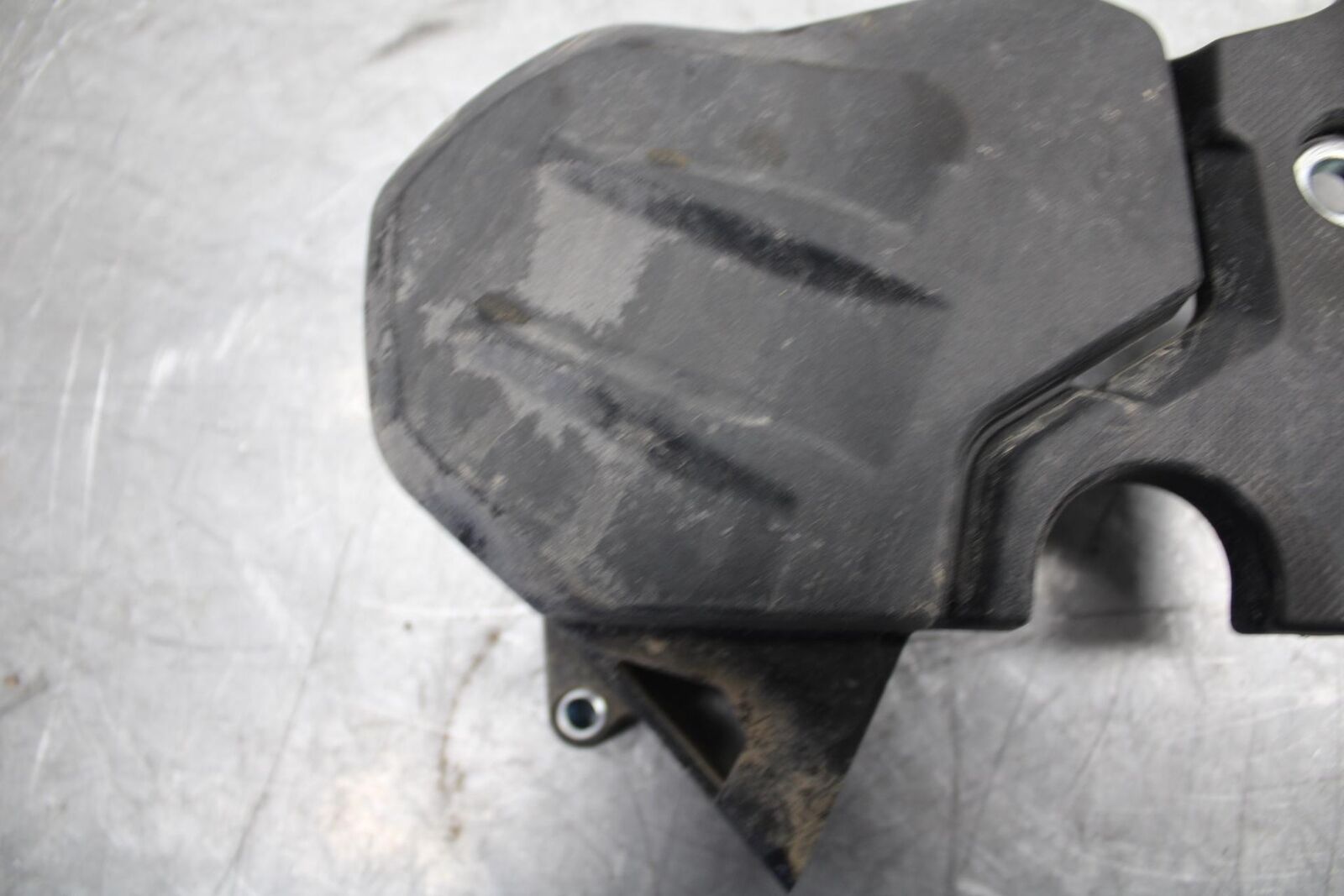 18 KAWASAKI Z 400 ENGINE SPROCKET COVER BB469