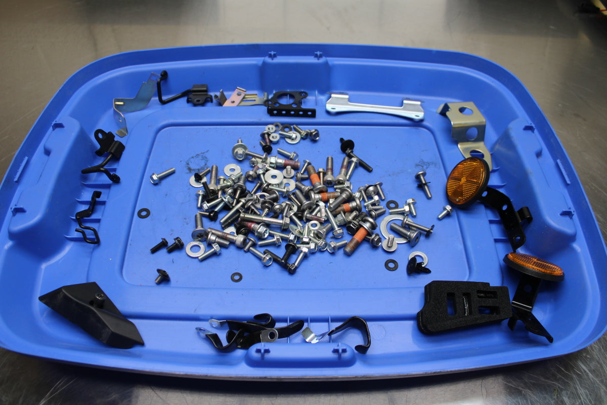 23-24 KAWASAKI NINJA ZX14R MOUNTING BOLTS HARDWARE MOTOR SCREWS BB141