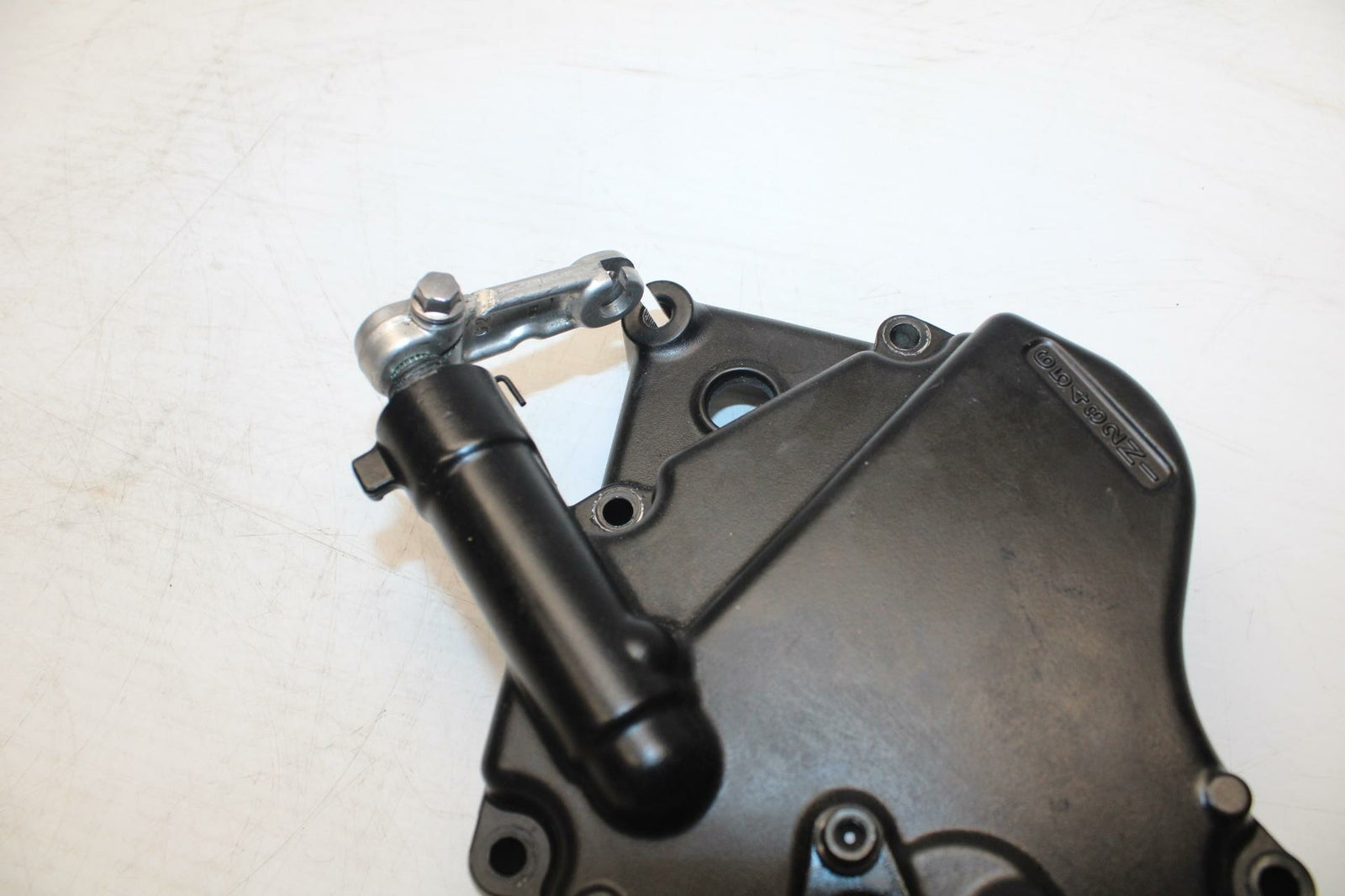 09-11 SUZUKI GSXR1000 ENGINE SPROCKET COVER #A BB283