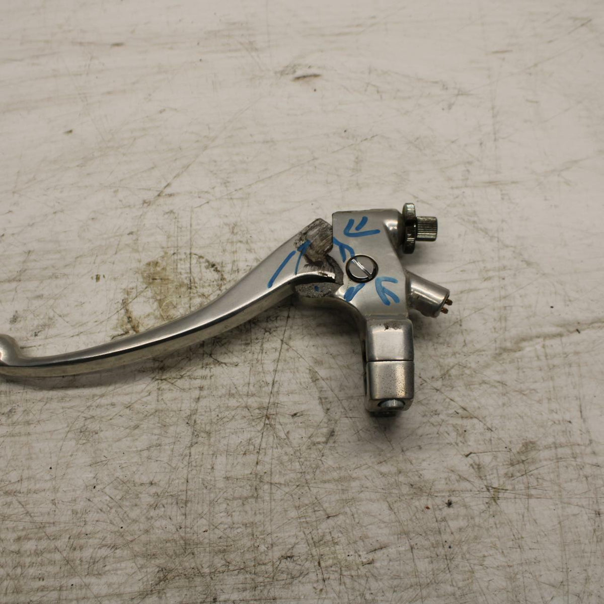 03-08 HONDA VTX1300C CLUTCH PERCH MOUNT WITH LEVER  BB287