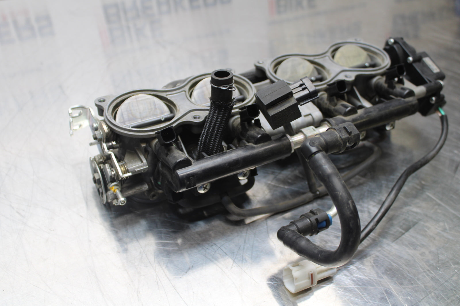 11 SUZUKI GSXR1000 MAIN FUEL INJECTORS / THROTTLE BODIES BB142
