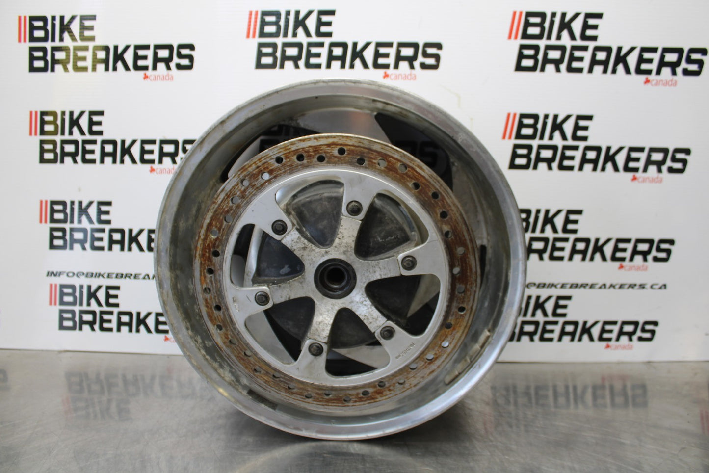 05 TRIUMPH ROCKET III REAR WHEEL BACK RIM & ROTOR BB186