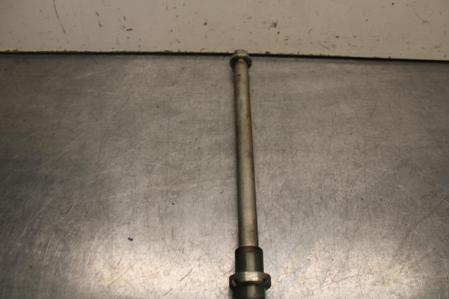 2006 Suzuki SV650 REAR SWINGARM BOLT SUSPENSION PIVOT AXLE 61211-17G00 BB93