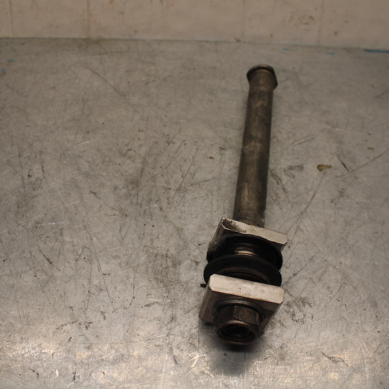 07-08 YAMAHA YZF R1 REAR AXLE BACK WHEEL RIM PIVOT BOLT AXEL BB425