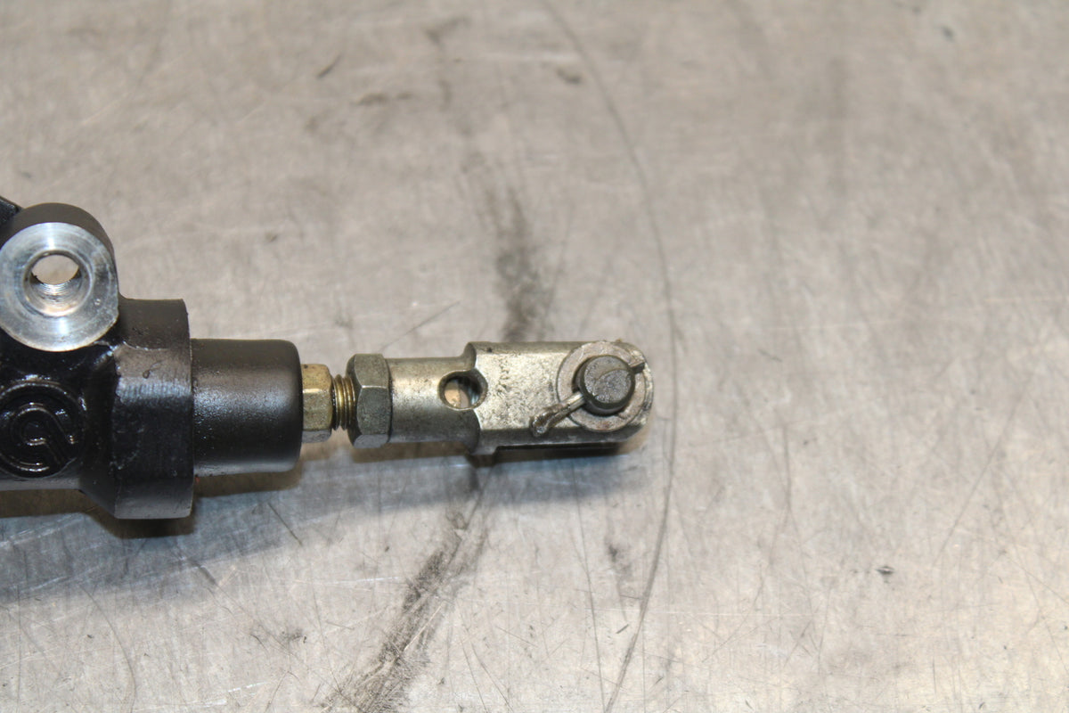 96-07 YAMAHA YZF600R REAR BACK BRAKE MASTER CYLINDER W RESERVOIR  BB746